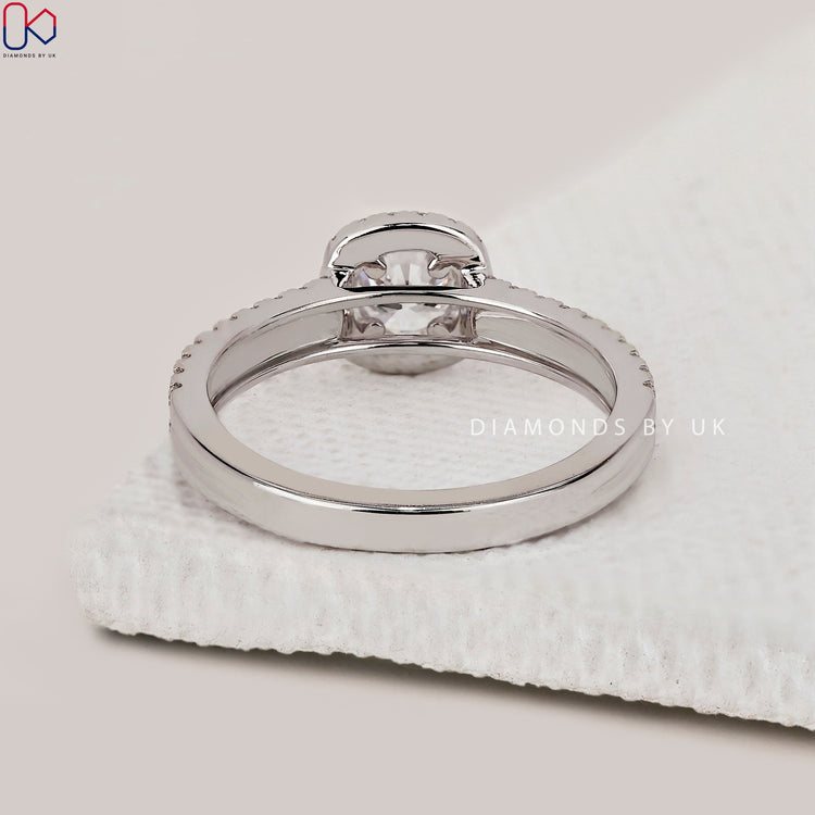 Lab grown diamond engagement ring with ethical sourcing and beauty.
