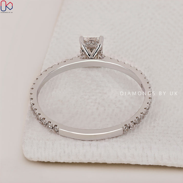 IGI Certified diamond ring for guaranteed quality.
