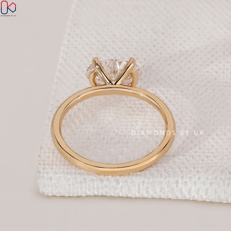Exquisite handmade jewellery with a timeless appeal.
