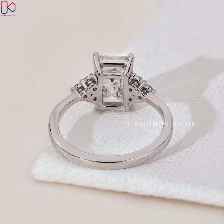 Handmade Jewellery with intricate designs and style.
