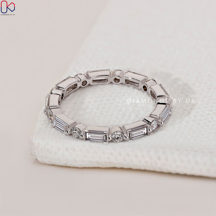Buy wedding band designed for timeless beauty and lasting quality.
