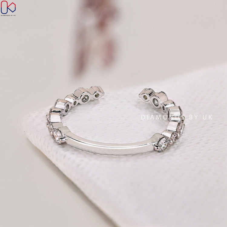 An IGI certified round diamond wedding band crafted by Diamondsbyuk.
