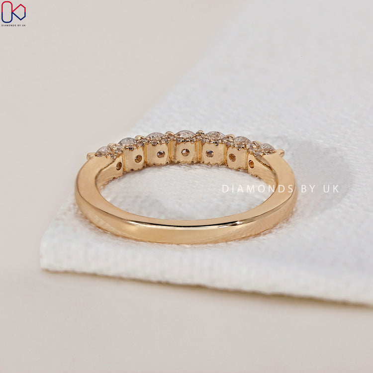 Minimalist wedding band with a sleek and modern design for everyday wear.
