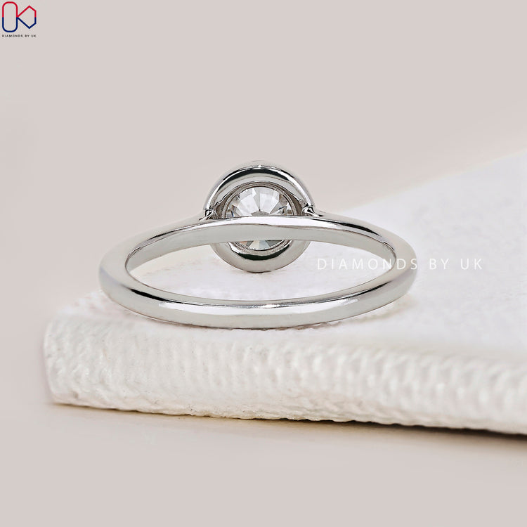 Lab grown diamond ring offering quality and sustainability.
