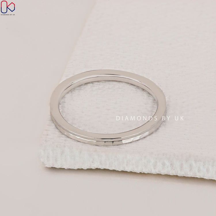 Diamondsbyuk wedding band with simple wedding band.
