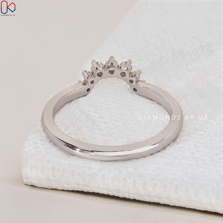 Handmade ring crafted by skilled artisans for a personalised touch.
