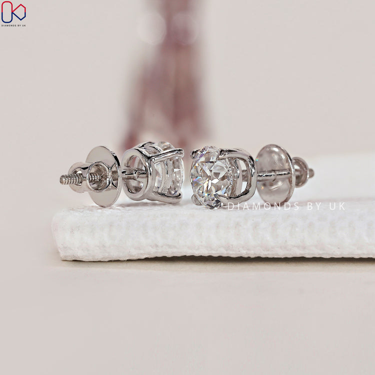 Handmade jewellery featuring exquisite diamond studs.
