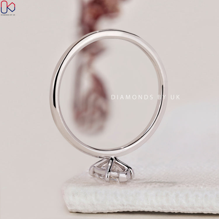 IGI certified Lab Grown Diamond in a gorgeous Marquise diamond ring setting.
