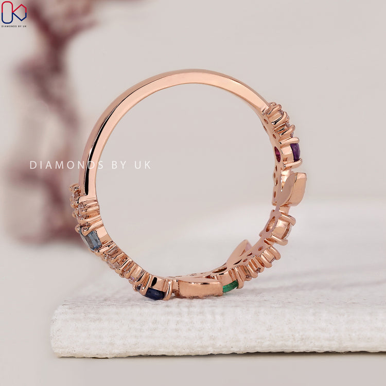 IGI certified wedding band ensuring premium quality and ethically sourced diamonds.