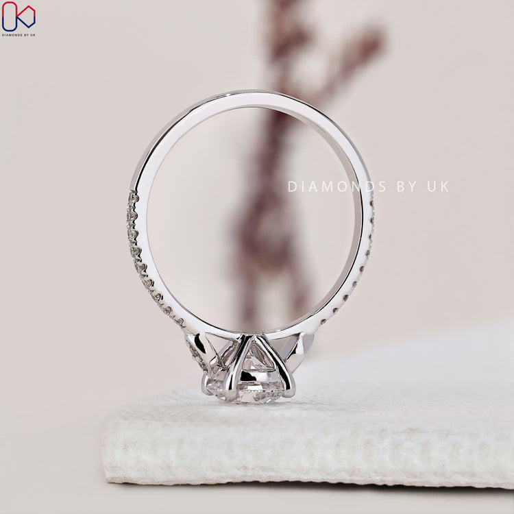 Lab Grown Diamond ring offering ethical luxury with stunning beauty.
