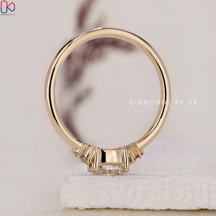 Handmade Jewellery with exquisite diamond details.
