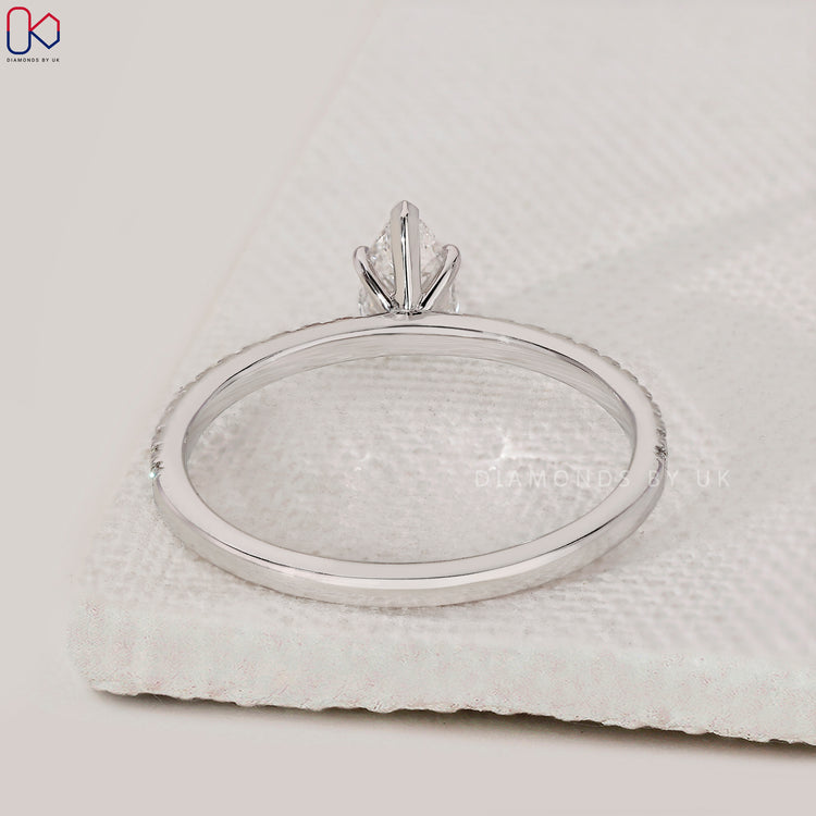 Custom diamond ring handcrafted in white gold.
