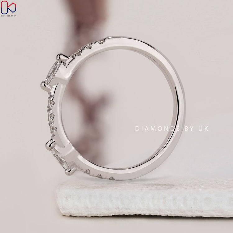 Lab Grown Diamond in round diamond band.
