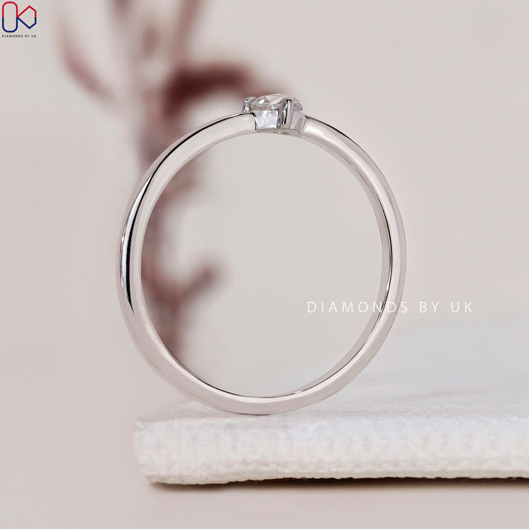 Lab Grown Diamond ring with ethical brilliance.
