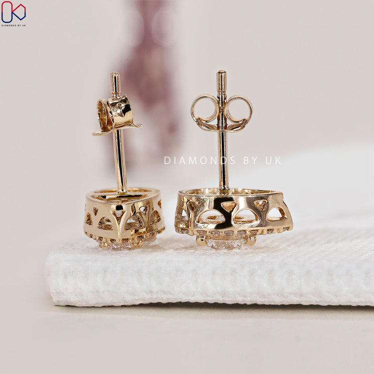 Lab-grown diamond earrings with exceptional clarity and shine.
