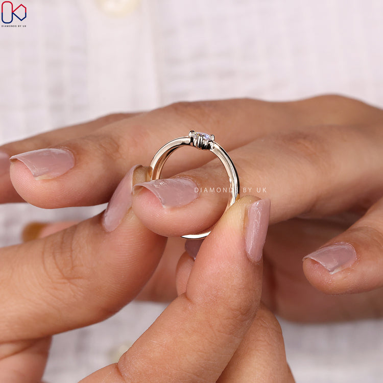 Diamondsbyuk solitaire engagement ring in yellow gold.
