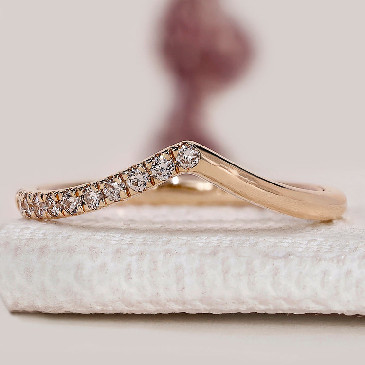 Round Cut Diamond Chevron Wedding Band