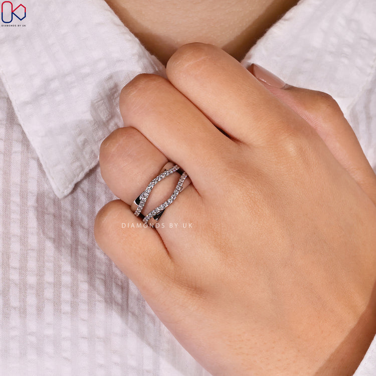 Lab grown round diamond band by Diamondsbyuk.