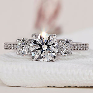 3 Stone Diamond Engagement Ring - Round Cut