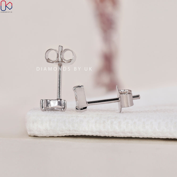 IGI certified earrings ensuring quality and authenticity for a perfect choice.
