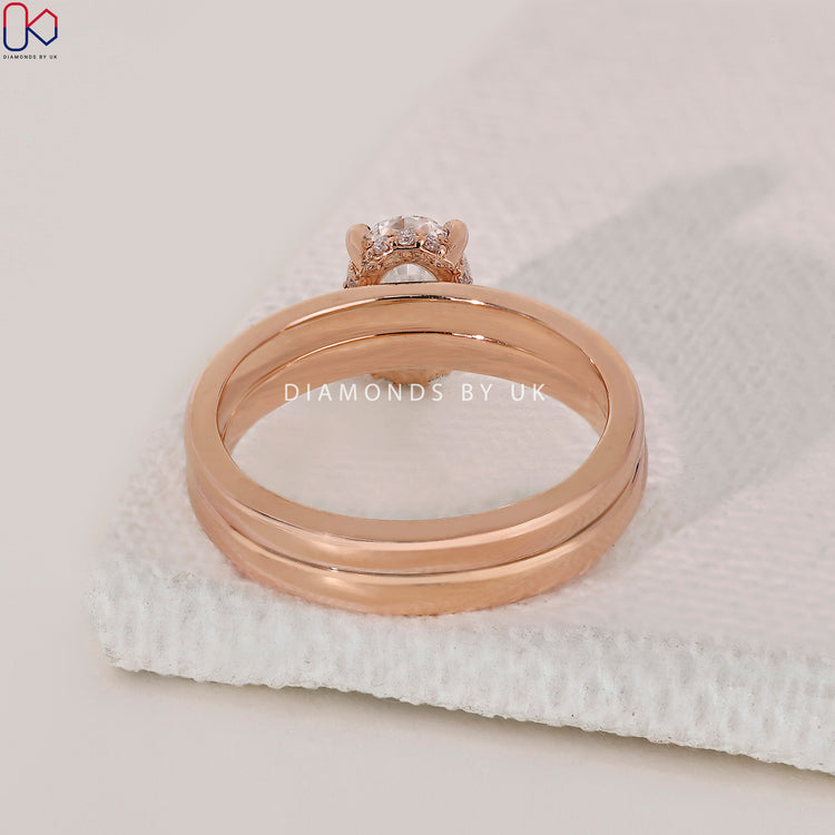 Round diamond band in a custom bridal set with Lab Grown Diamond.

