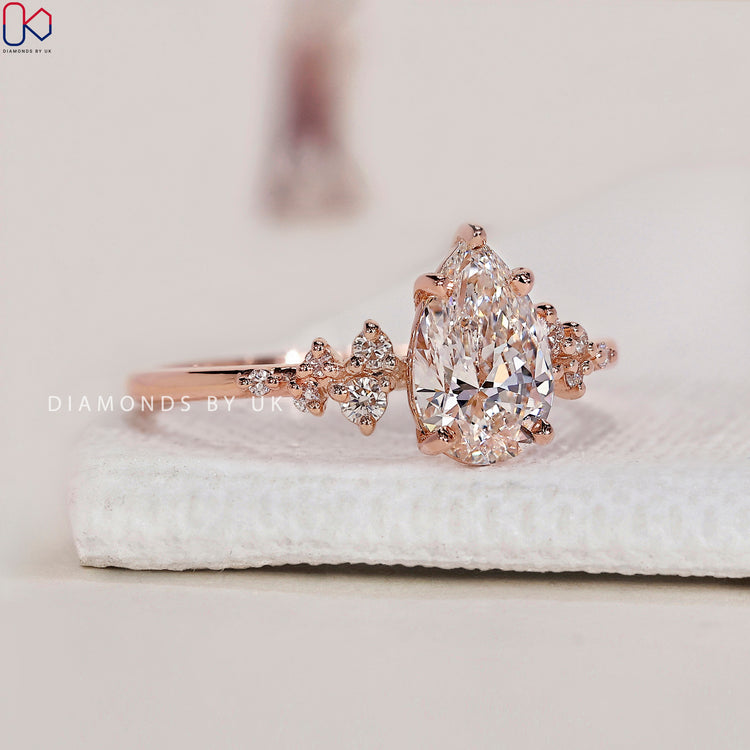 IGI Certified Diamond ring with exceptional clarity.
