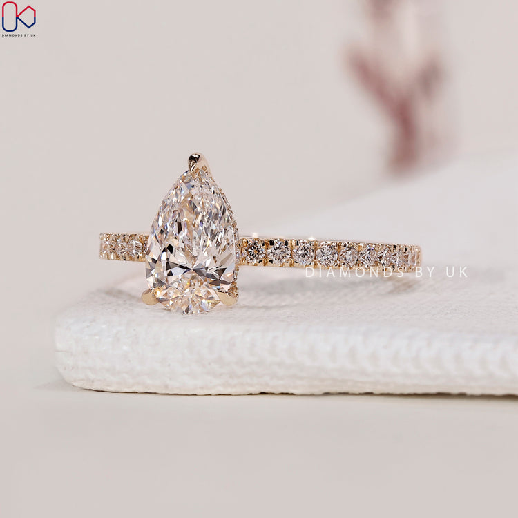 Buy Engagement Ring with Lab Grown Diamond

