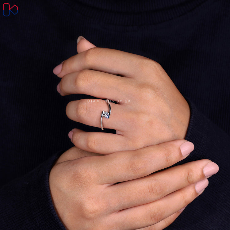 IGI certified solitaire diamond ring with exceptional quality and brilliance.
