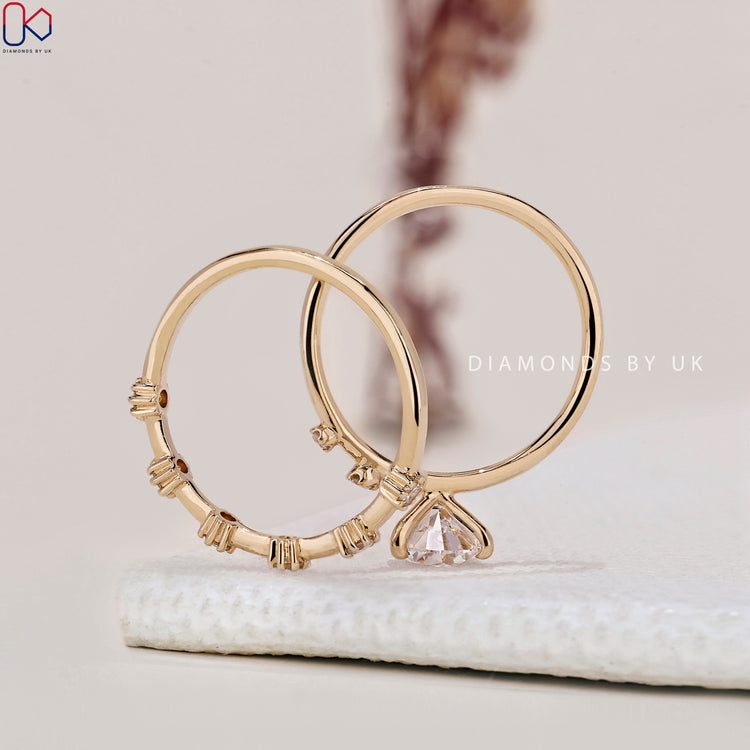 Handmade bridal set showcasing expert craftsmanship.
