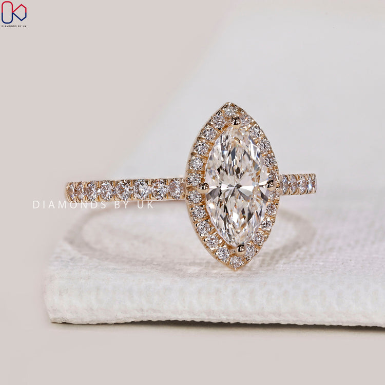 Cathedral setting ring with elegant arches.
