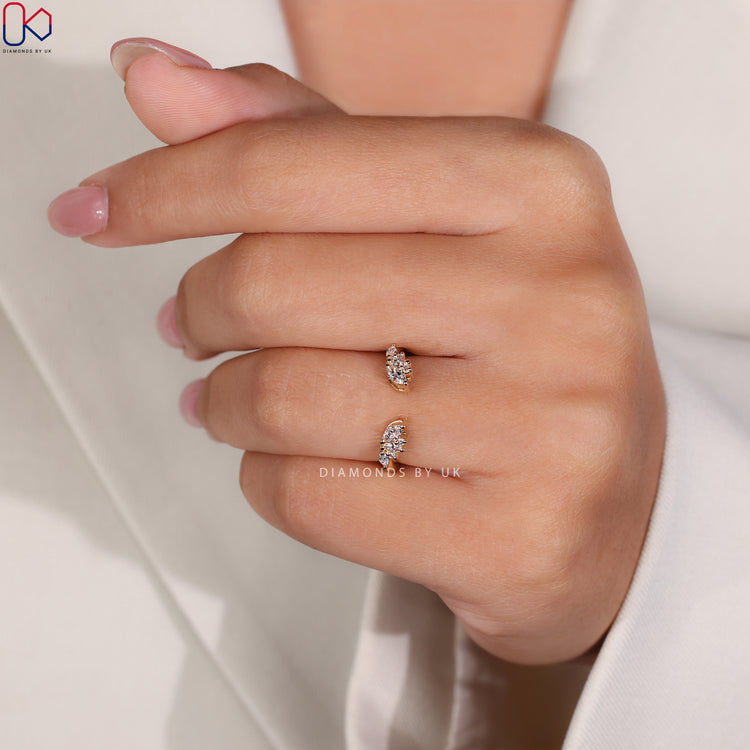 Unique wedding band for women, handmade with precision and elegance.