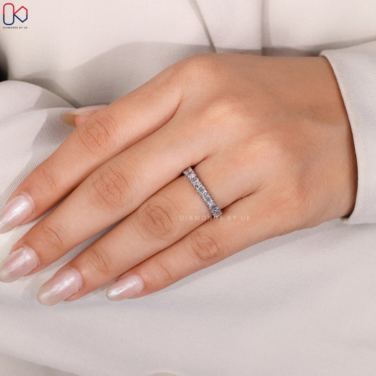 Half eternity princess and baguette diamond band.
