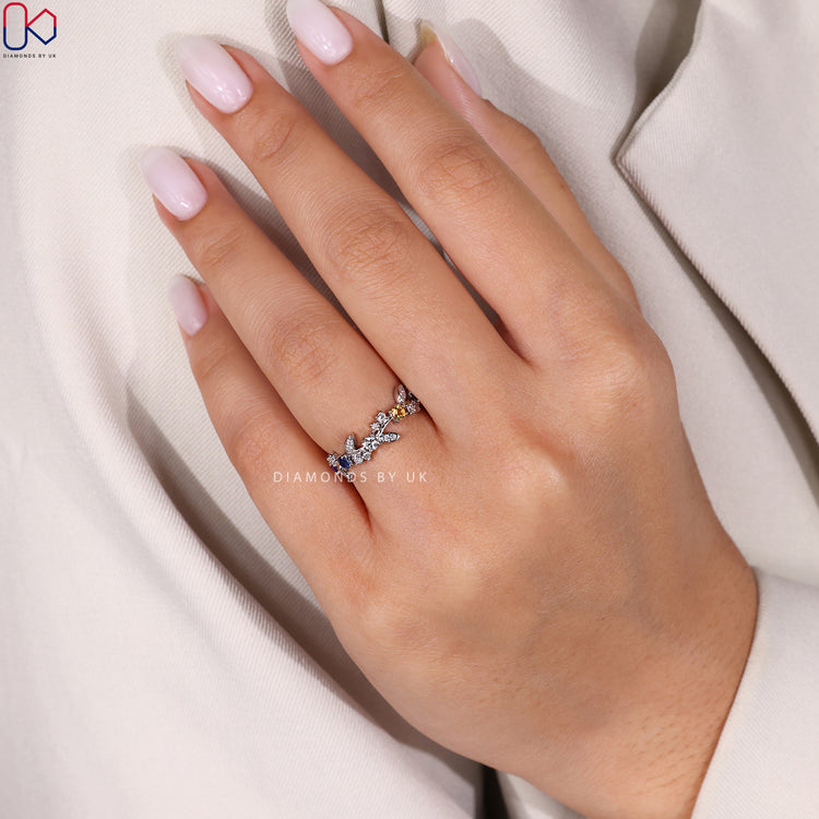 Diamondsbyuk band with nature inspired and colored diamonds.
