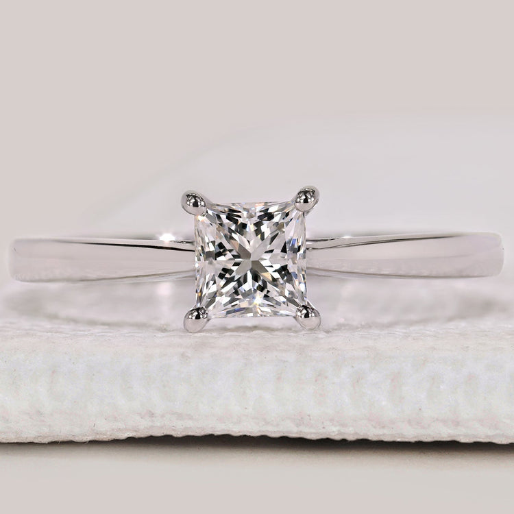 Princess Cut Engagement Ring in Solitaire Style