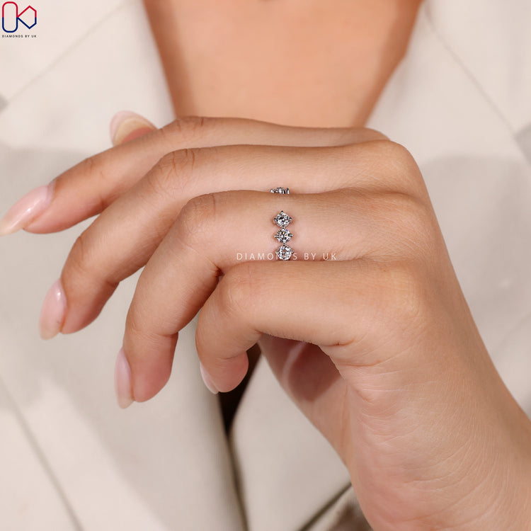 Custom wedding band made as 6 stone wedding band.
