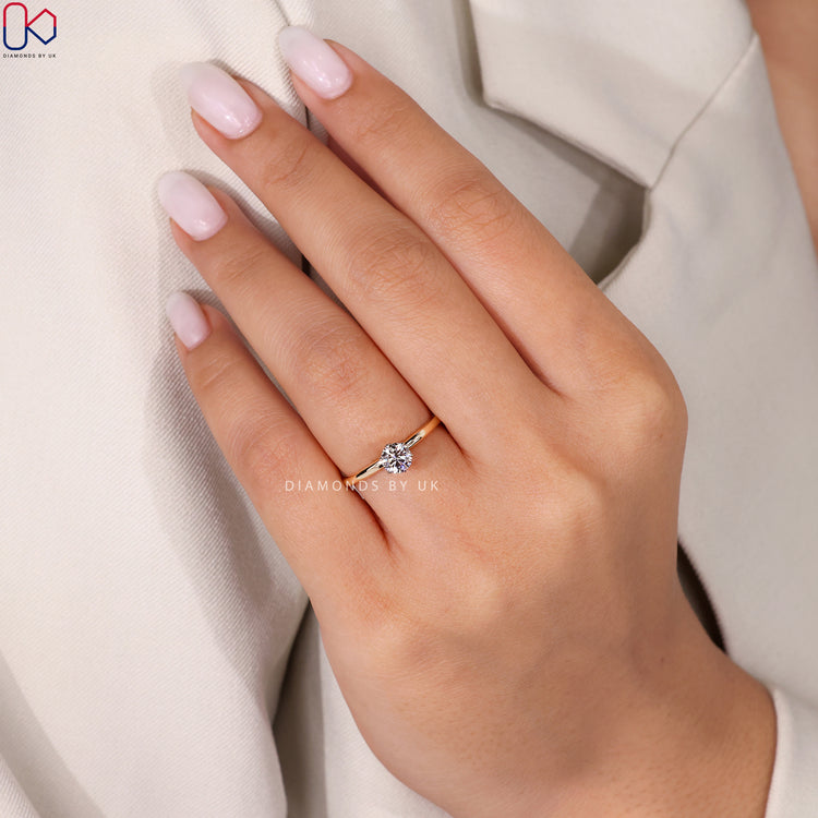 Tulip solitaire ring in yellow and white gold
