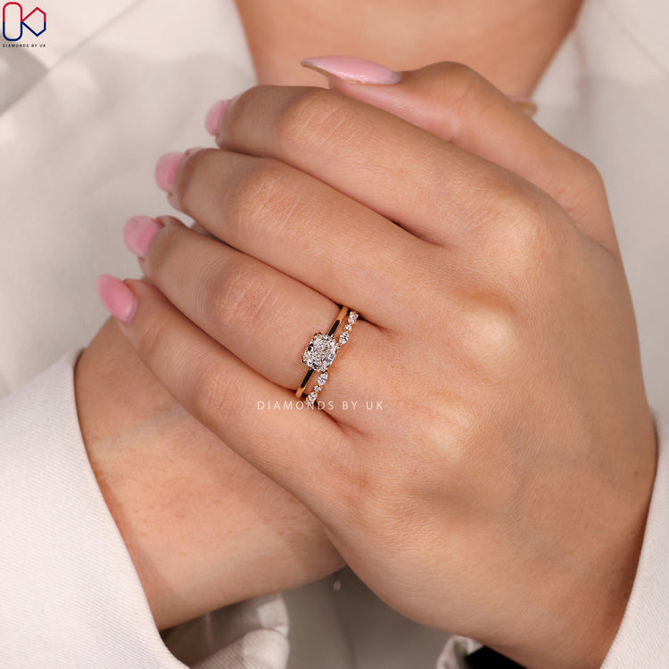 Marquise and round diamond band with alternating stones.
