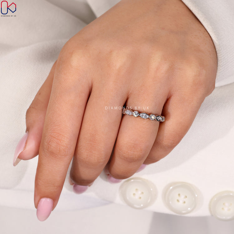 Exquisite handmade jewellery with fine craftsmanship.
