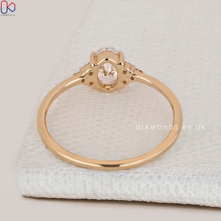 IGI Certified oval cut engagement ring design.