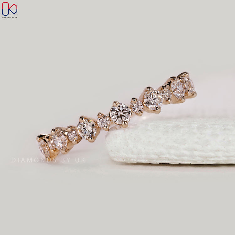 Buy wedding band in yellow gold.
