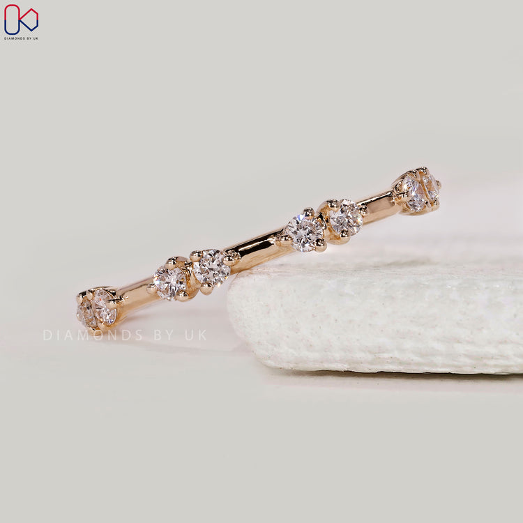 Duo diamond stacking band in yellow gold.
