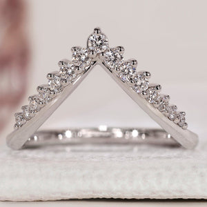 Round Diamond White Gold V Shaped Wedding Band