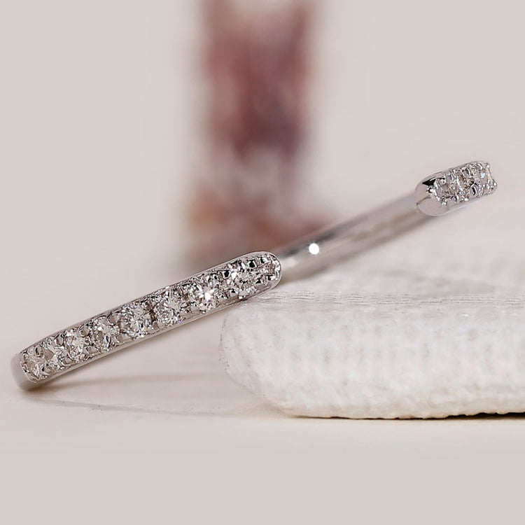 Round Diamond Open Gap Wedding Band in White Gold