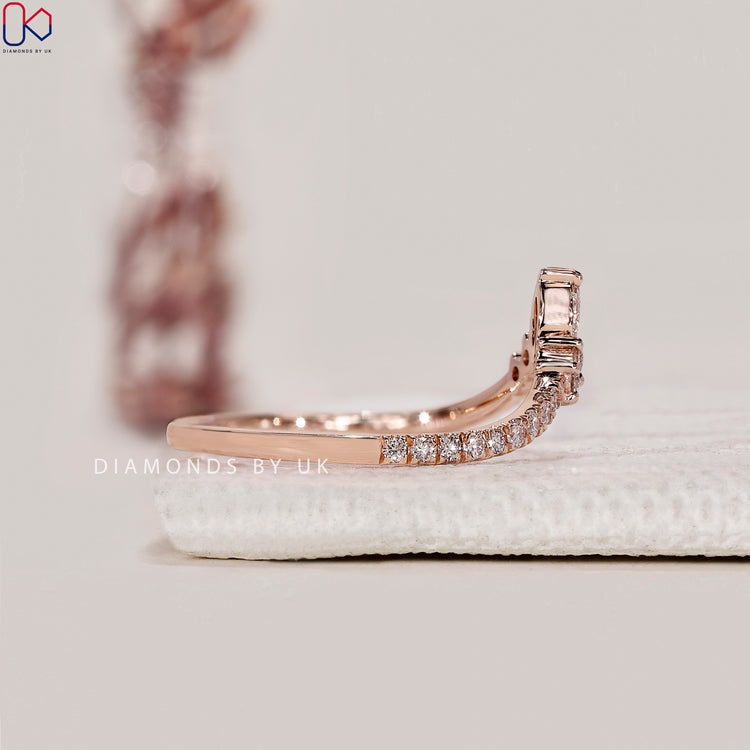 IGI certified wedding band ensuring authenticity.