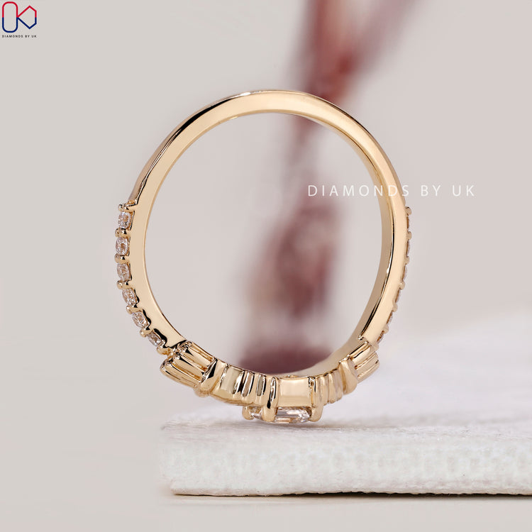 Claddagh style engagement ring in gold
