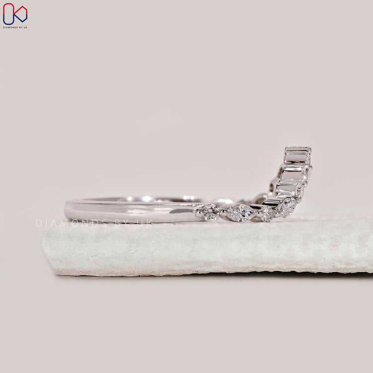 Buy wedding band in white gold.
