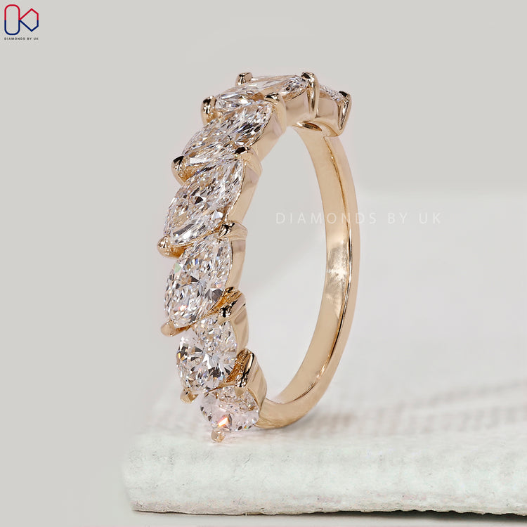 Buy wedding band in yellow gold.
