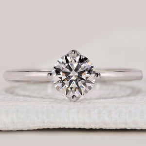 Round Diamond Ring in Solitaire Style