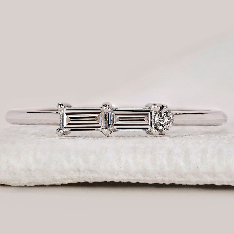 Baguette and Round Diamond Morse Code Band