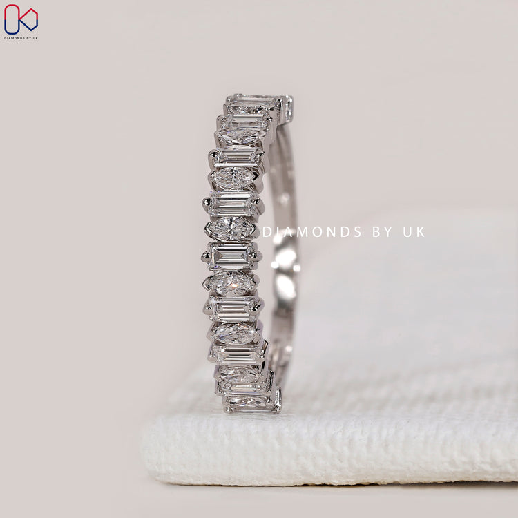 Buy wedding band online from Diamondsbyuk.

